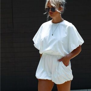 NWT Resita Bubble Hem Pocketed Romper from VICI | Size S